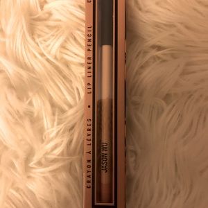 🔴6 for $12🔴Brand new lipliner!